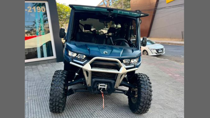 03 Can Am Defender MAX Limited HD10 2025