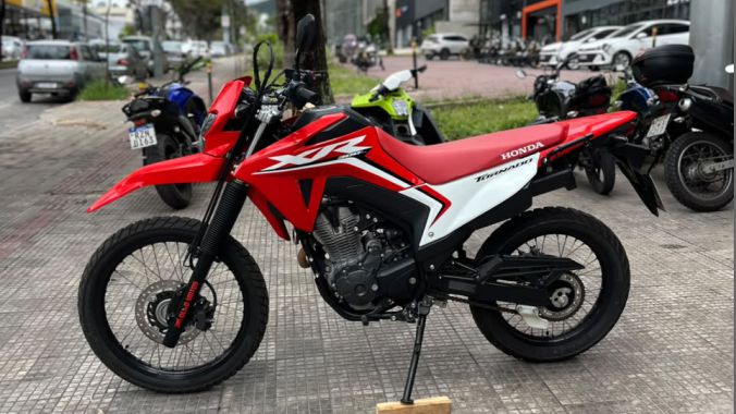 02 Honda XR300L Tornado 2025